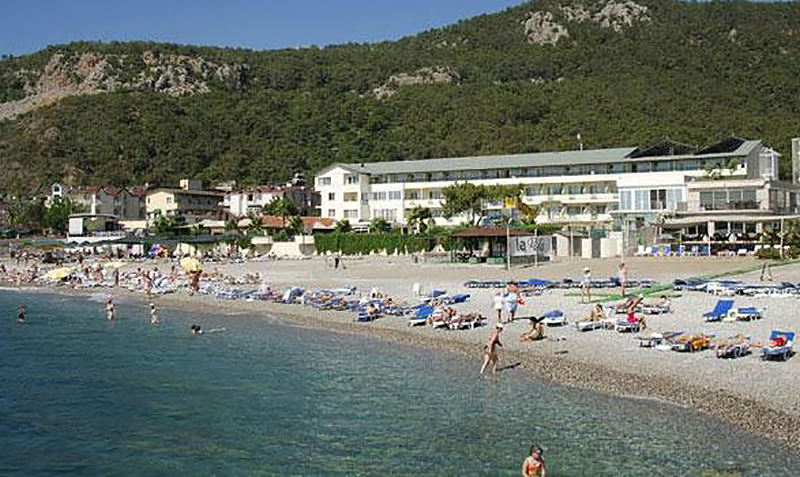 Aqua Bella Beach Hotel